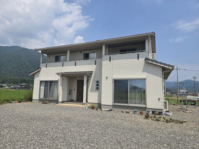 揖斐川町上野の外観