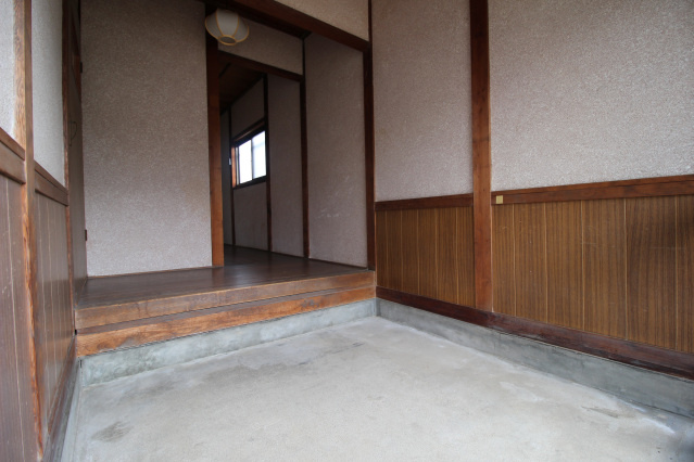 富町福田様借家の玄関