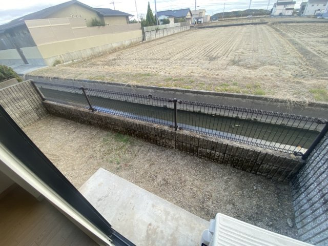 ベール花尻A棟の庭