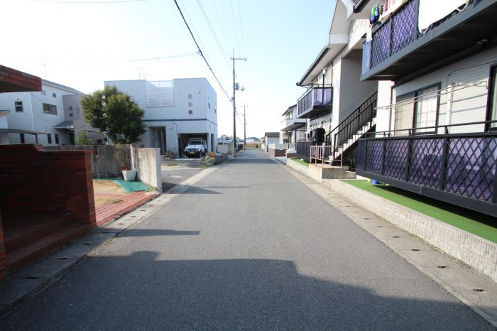 プチアリスＡ棟のエントランス