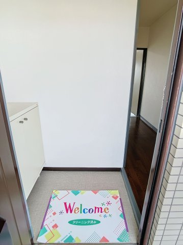 グランデュール医大南の玄関
