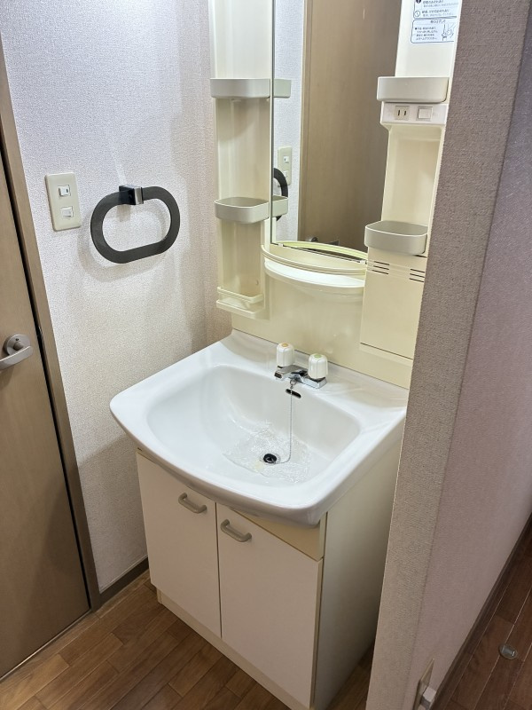ビーライン川入　Ａの洗面所|使いやすい洗面所です