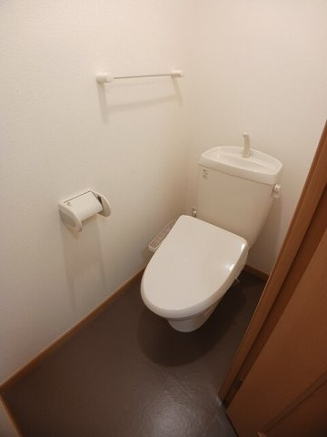ベルデュール　Ｂのトイレ|落ち着いたトイレです