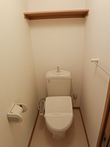 【トイレ】 | ｏＡｚｏ　Ａ棟 | 清潔感のあるトイレです