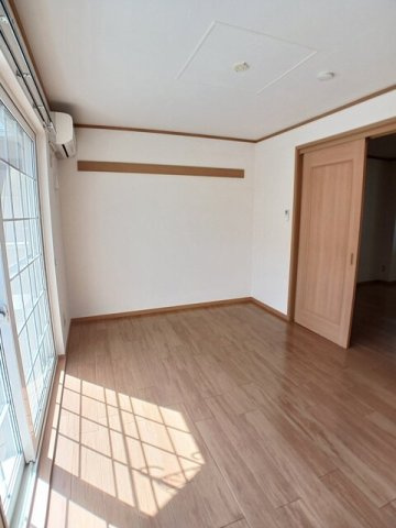 【内装】 | ベルデュール　Ｃ | 明るい室内です