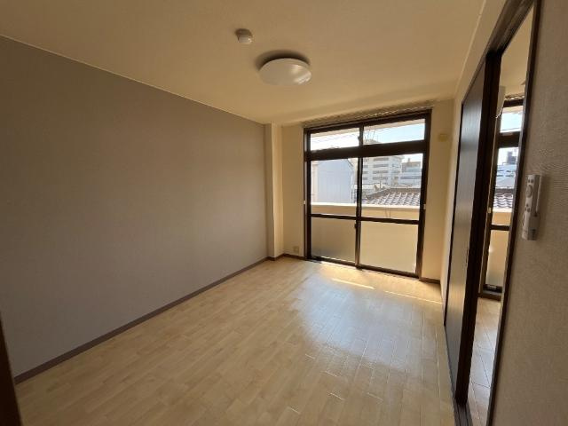 ルトゥールの内装|南洋室