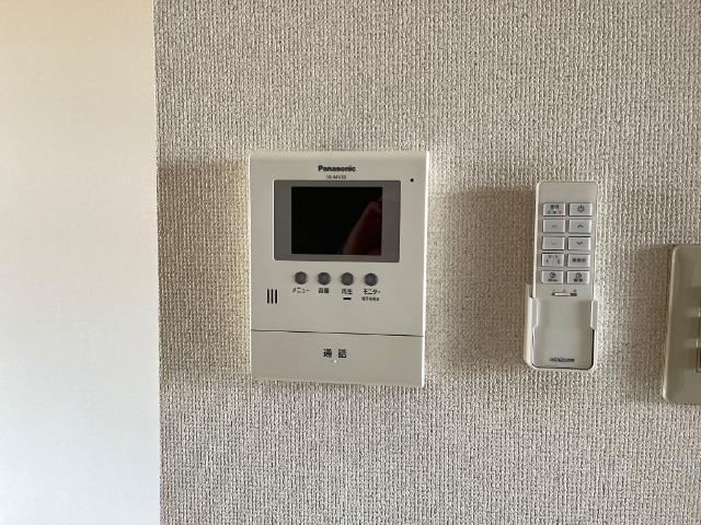 メゾンひまわりの内装|カメラ付インターホン