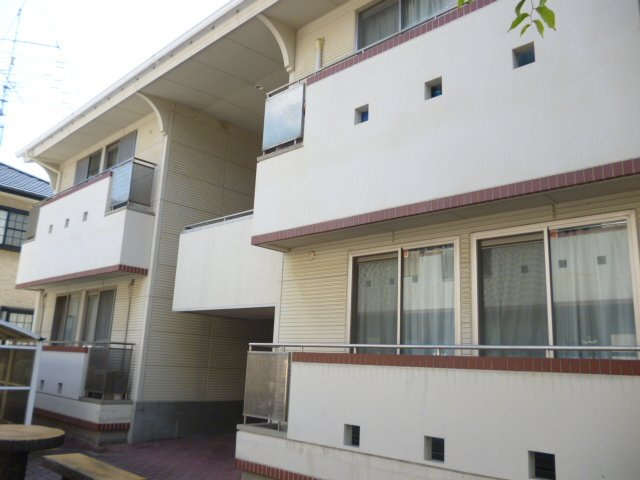サンハイツ21　A棟のエントランス