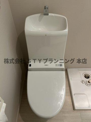 仲介手数料0円！イースト　クレッセントのトイレ