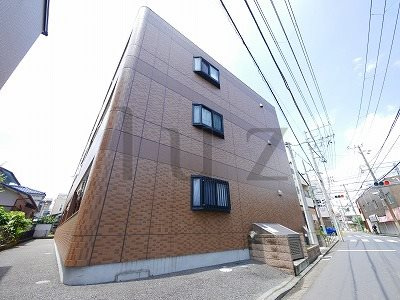 ラフィネス鶴見の外観