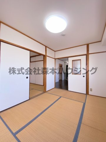 【和室】 | 　WESTヒルズ門真 | い草の香りが落ち着く素敵な和室です