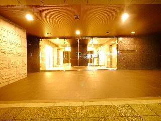 ガーラプレシャス川崎のエントランス