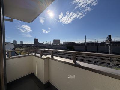【バルコニー】 | 東新小岩中古戸建c | ３Fバルコー二ー東南向き