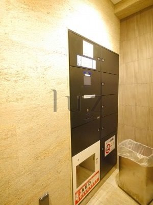 アルテシモエストのその他共用部分|宅配ボックス完備で帰宅が遅くても安心です。
