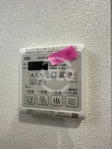 プレサンス西九条シティベイの設備|プレサンス西九条シティベイ　浴室乾燥機