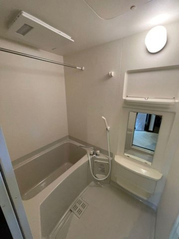 スカイコート葵　名古屋市賃貸　仲介手数料無料の浴室|バス