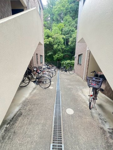 メゾンおばやしの駐車場