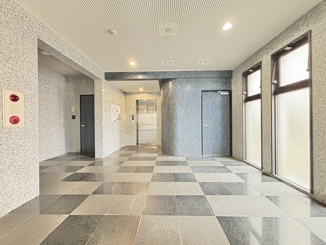 【エントランス】 | ロワールマンション二日市３