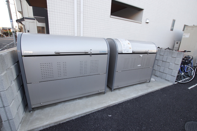敷地内ゴミBOXです♪