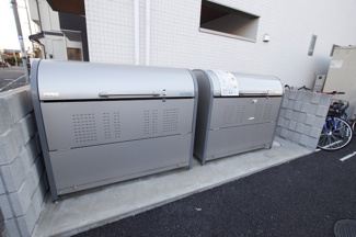 敷地内ゴミBOXです♪