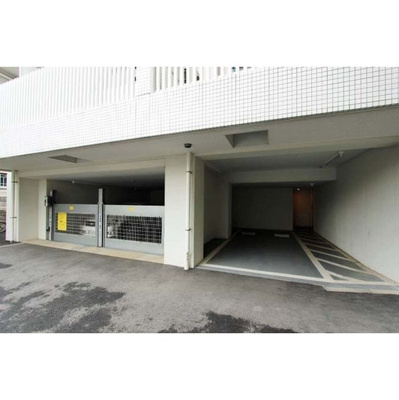 【駐車場】コンフォリア中野