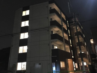 【外観】 | メゾン・ボヌール　大泉学園 | 外観写真（夜）