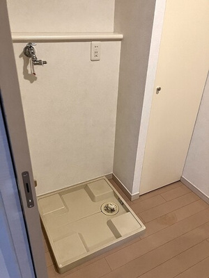 【設備】 | グランシティ上用賀 | 洗濯機置場　※前回募集時2025年3月の写真