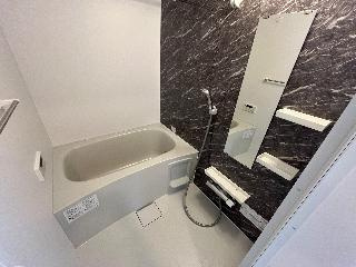 新潟市西区上新栄町新築アパートの浴室|バス（イメージ）