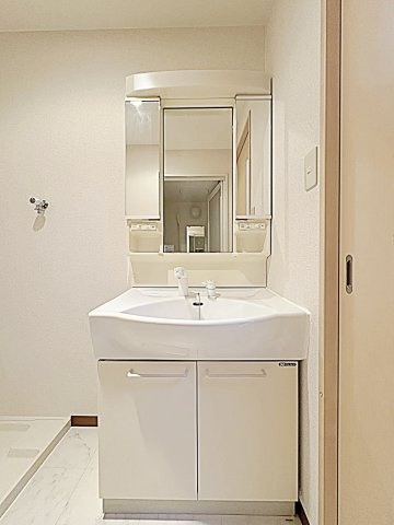 プレステージ金城の独立洗面台