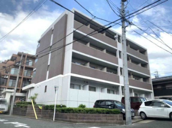 ルミエール山中の外観