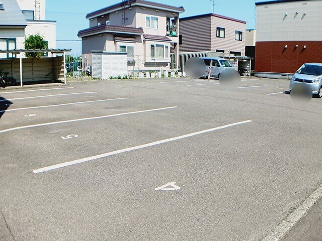 ビューシャトーⅡの駐車場