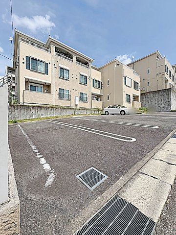 サンフォレスタⅠの駐車場