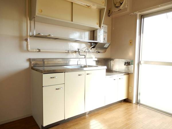 ビレッジハウス大塚台2号棟のキッチン|ビレッジハウスの同一物件・同一タイプの間取りの写真です