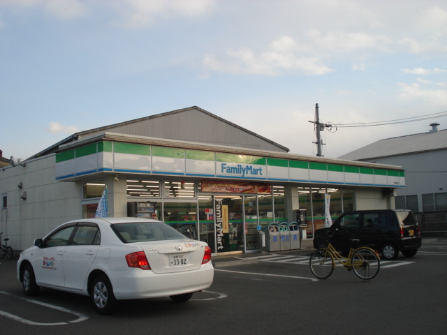 アシューレの周辺|ファミリーマート倉敷連島店まで891ｍ