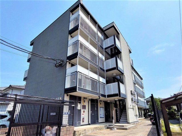 レオパレスヒルズハイネの外観