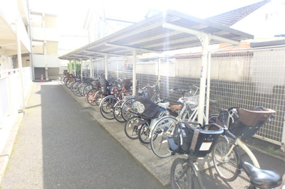★屋根付駐輪場★（空き状況・使用料等詳細はご確認下さい）