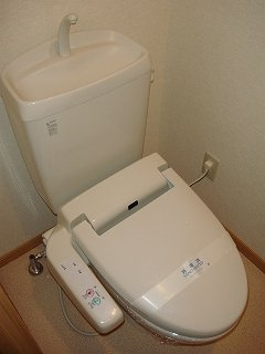 サン・プラシードのトイレ