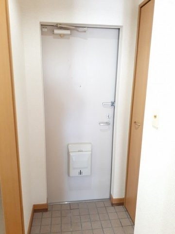 シールド青葉の玄関