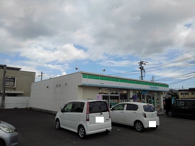 ガーデンハウス　リーベ　Ⅱの周辺|ファミリーマート恒久店まで450m