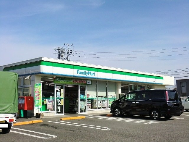 プラネッツあおき　１の周辺|ファミリーマート天神前店まで700m