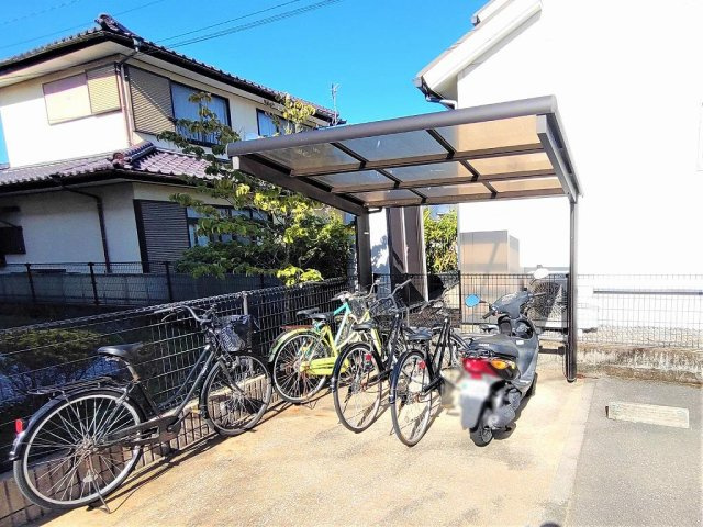 レオパレスラビホワ２０のその他|駐輪場