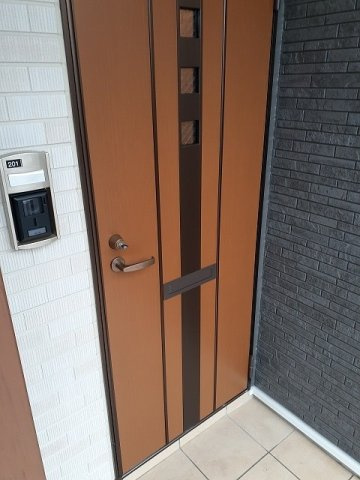 ウルビーノ　Ⅰの玄関