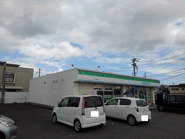 メゾン　クレール　Ⅲの周辺|ファミリーマート宮崎恒久店まで900m