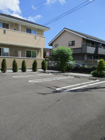 ラフテルの駐車場