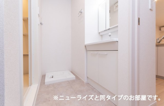 ラ　フルール　麓　弐番館の洗面所