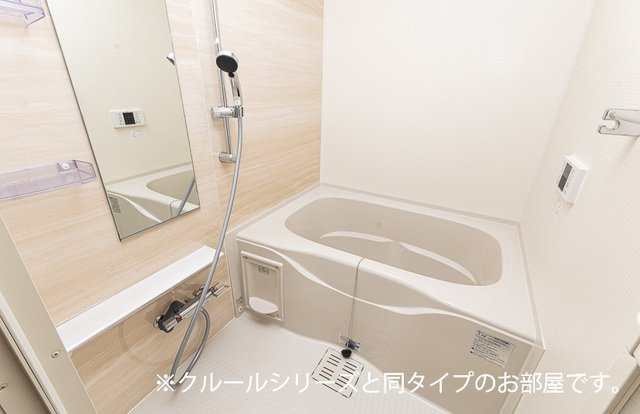 カーサ　アルフローレ　Ⅱの浴室