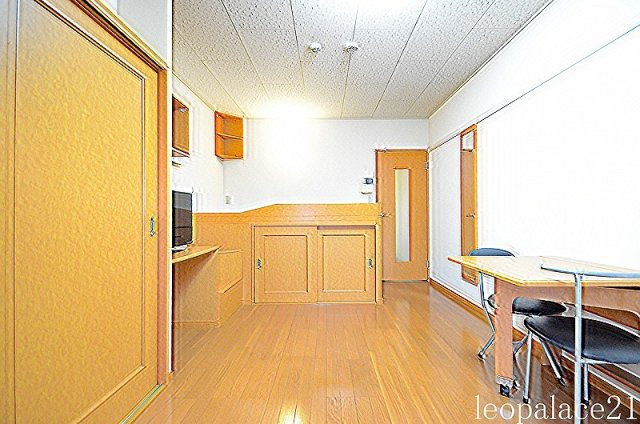 レオパレス宮崎の居間・リビング|設備・仕様は号室により異なる為、現況を優先致します。