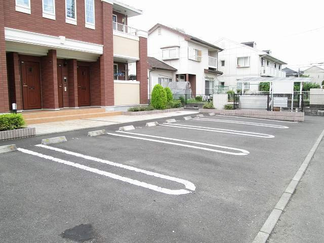 フローレンス　小原田　Ｂの駐車場