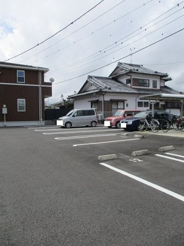 ブローテの駐車場