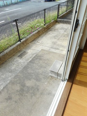 エレガントヴィラ１号館の庭